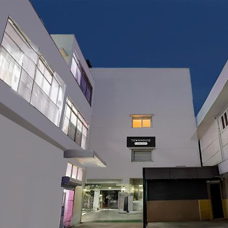 Super Townhouse Arcot Road Near Kauvery Hospital Chennai Bagian luar foto