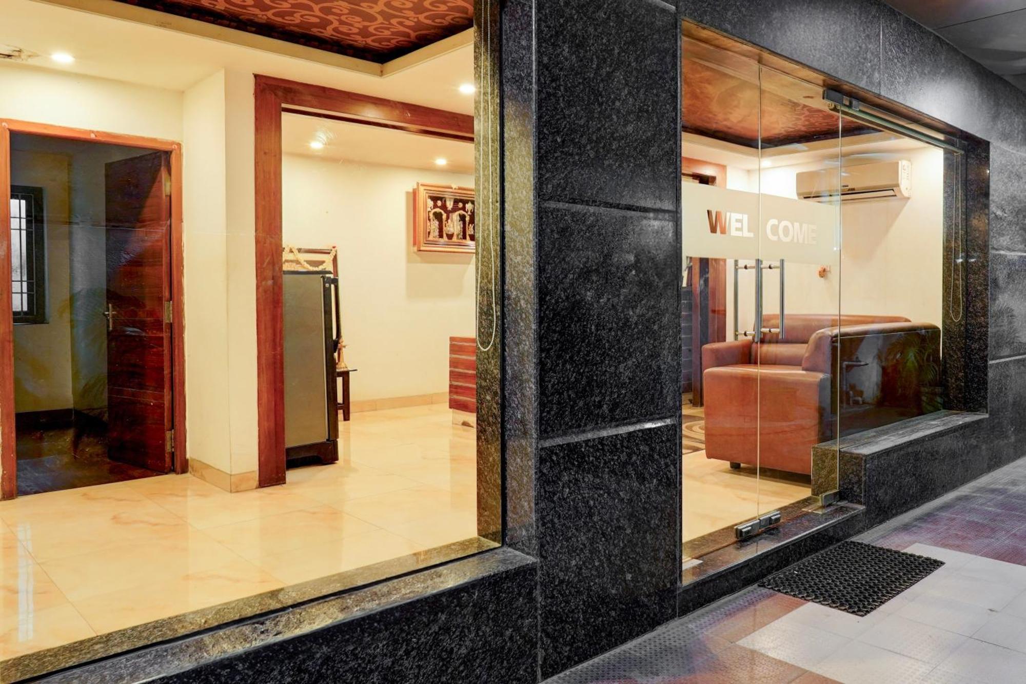 Super Townhouse Arcot Road Near Kauvery Hospital Chennai Bagian luar foto