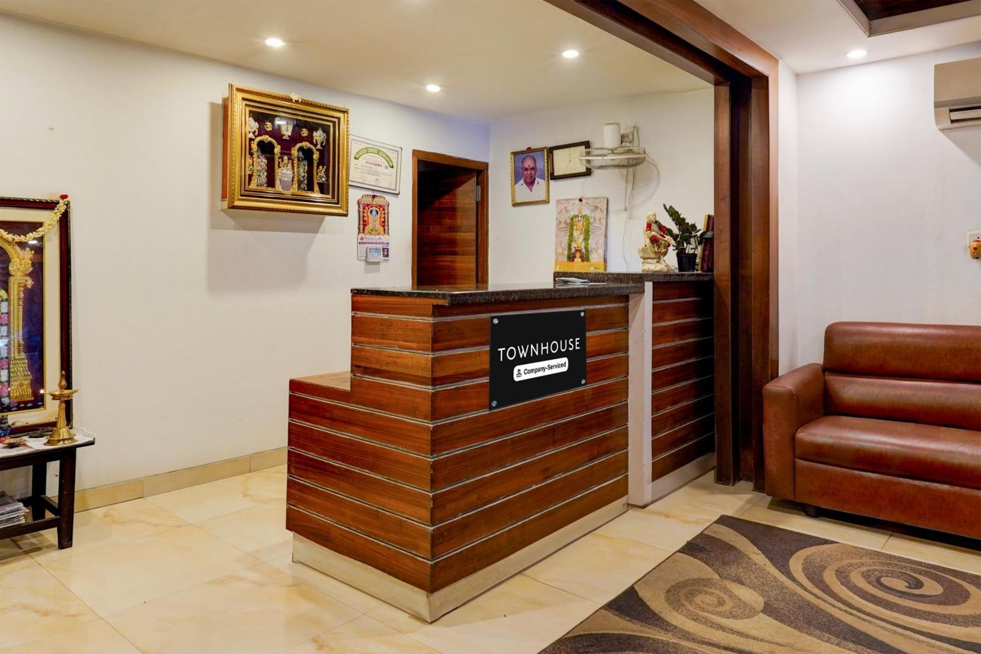 Super Townhouse Arcot Road Near Kauvery Hospital Chennai Bagian luar foto