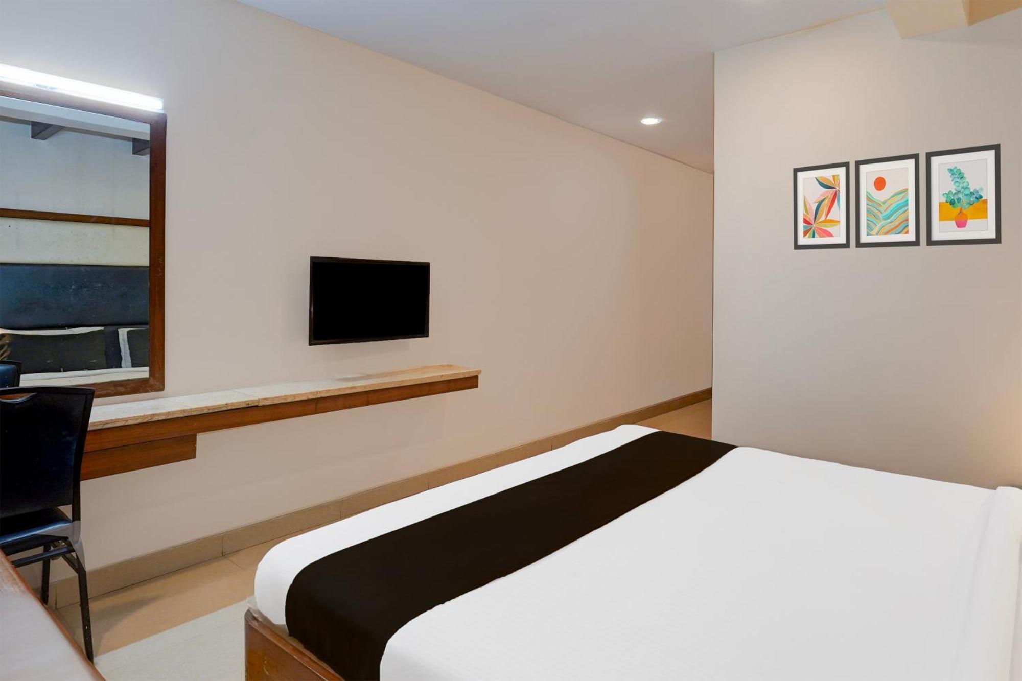 Super Townhouse Arcot Road Near Kauvery Hospital Chennai Bagian luar foto