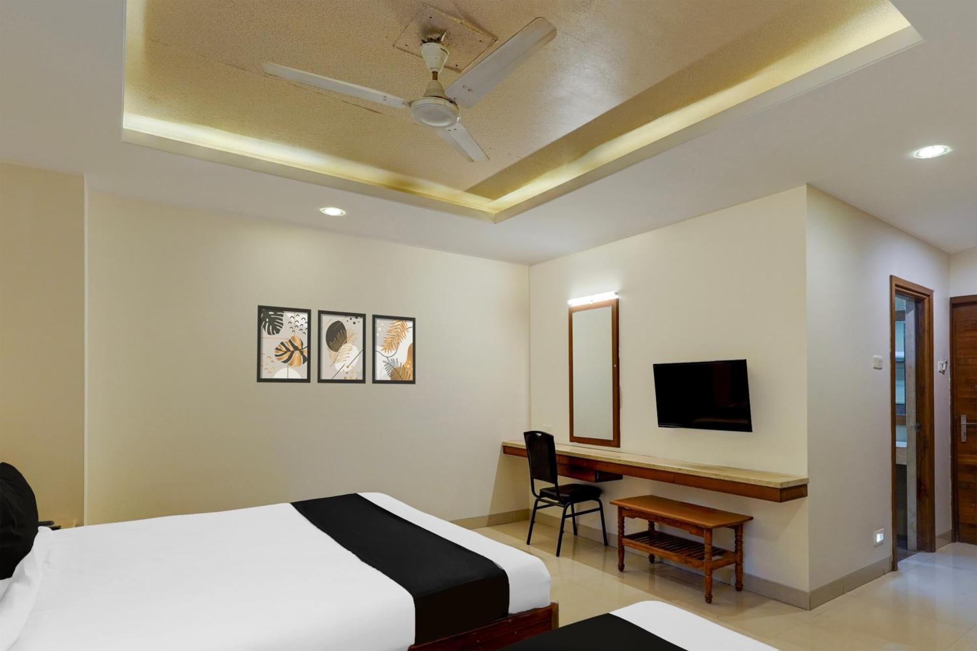 Super Townhouse Arcot Road Near Kauvery Hospital Chennai Bagian luar foto